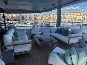 TAHI 30 Bridge deck aft