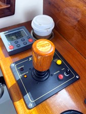 SOLEIL 11 SOLEIL, Hinckley Picnic 36 EP, Joystick