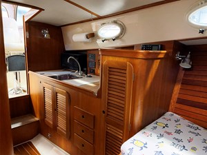 SOLEIL 13 SOLEIL, Hinckley Picnic 36 EP, Interior