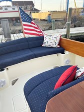 SOLEIL 7 SOLEIL, Hinckley Picnic 36 EP, Aft Seating