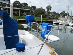 HARMONY 23 Stern rail
