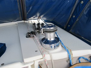 HARMONY 27 Cabintop winch