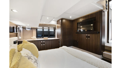 2019 Azimut 50 Flybridge 13 