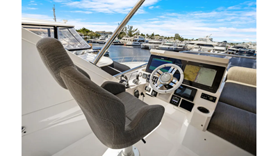 2019 Azimut 50 Flybridge 36 