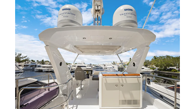 2019 Azimut 50 Flybridge 38 