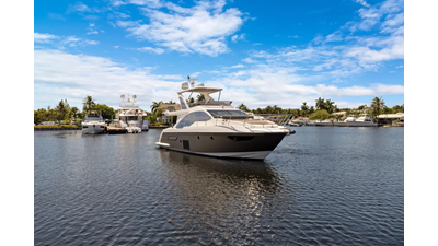 2019 Azimut 50 Flybridge 42 