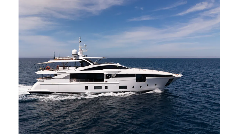 2019 AZIMUT GRANDE 35 METRI