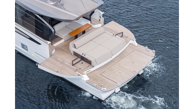 2025 Azimut Seadeck 6 12 