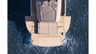 2025 Azimut Seadeck 6 13 