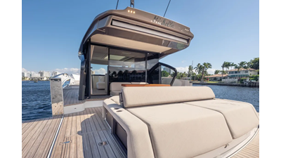 2025 Azimut Seadeck 6 17 