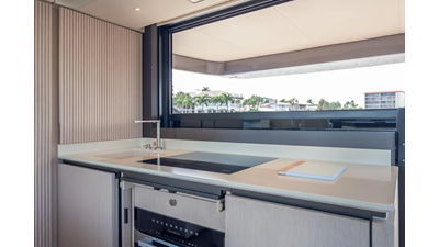 2025 Azimut Seadeck 6 28 