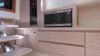 Live A Little 32 2022 Pardo Yachts 43