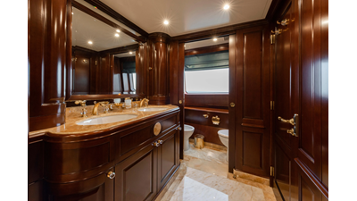 2008 Benetti classic 120 25 