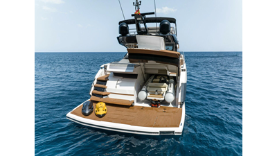 75 SPORT YACHT 7 