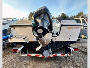 20' Boston Whaler 1999 Ventura 3 