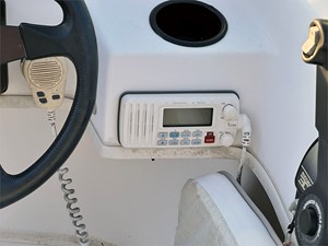 20' Boston Whaler 1999 Ventura 19 