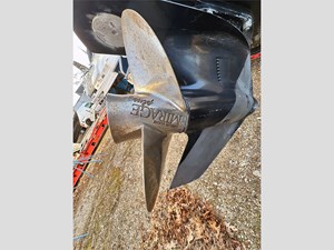 20' Boston Whaler 1999 Ventura 33 