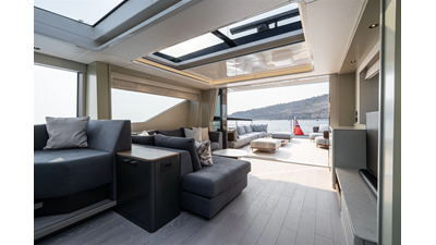 82 OCEAN ENCLOSED 54 