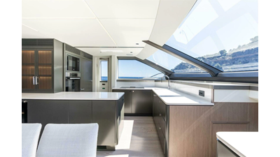 90 OCEAN ENCLOSED 20 