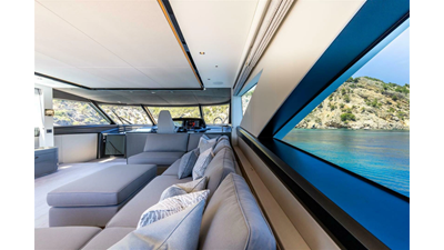 90 OCEAN ENCLOSED 17 