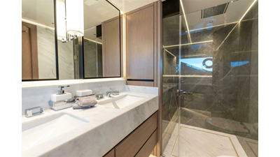 90 OCEAN ENCLOSED 27 