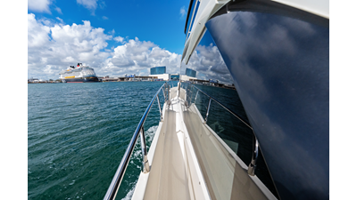 EMERALD 21 