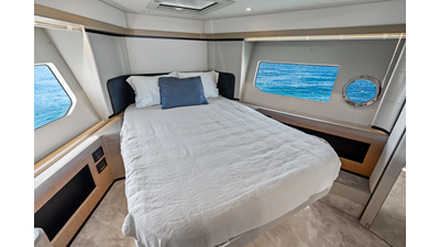 EMERALD 36 