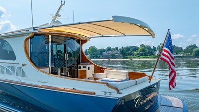 CONCERTO IN SEA (name reserved) 33 Retractable Awning