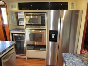 LUCKY STARS 7 Galley looking to port