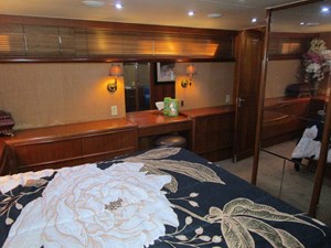 LUCKY STARS 22 Master to port