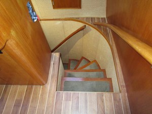 LUCKY STARS 27 Forward accommodation steps