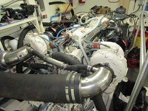 LUCKY STARS 62 Port engine