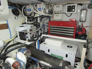 LUCKY STARS 63 Starboard generator