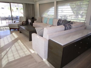 SEASEID 5 Salon looking aft to port