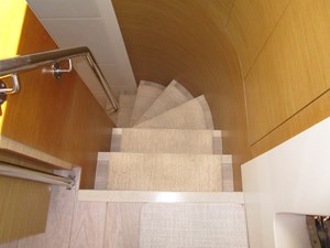 SEASEID 22 Lower helm and galley area steps to forward cabins