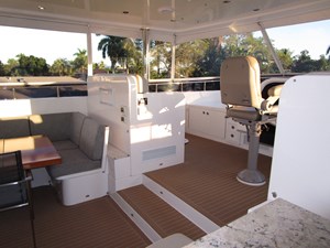 SEASEID 56 Helm deck