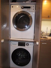 SEASEID 67 Second set of washer and dryer