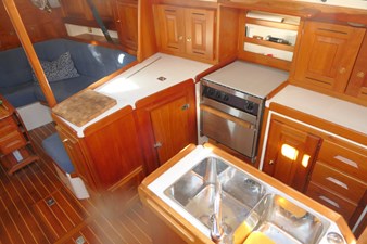 C OTTER 12 Galley