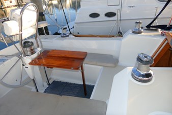 C OTTER 48 Cockpit Port