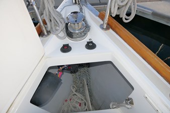 C OTTER 71 Windlass