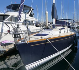 C OTTER 74 Dockside Bow Port