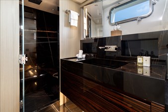 NANGARA 24 Guest cabin