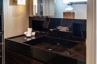 NANGARA 25 Guest cabin