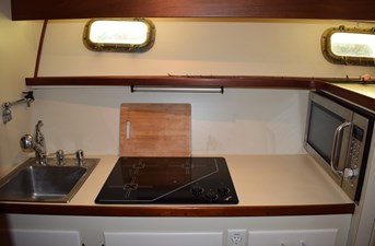 CYGNET 10 Galley