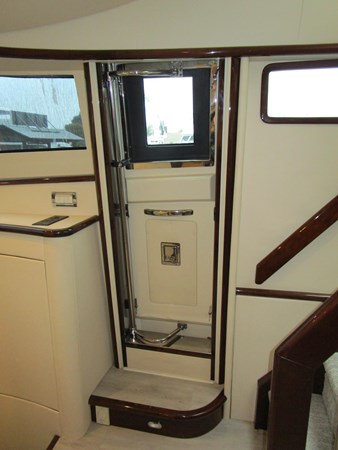 Stbd side deck door