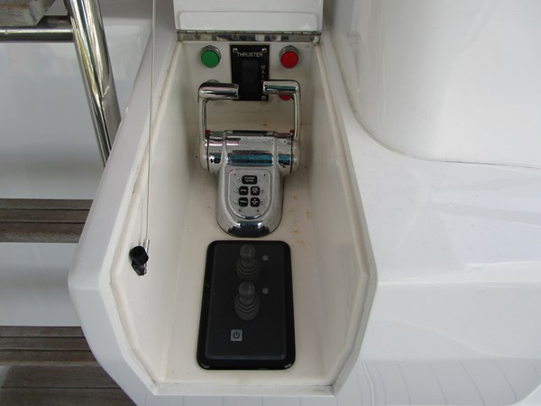 Aft deck controls 