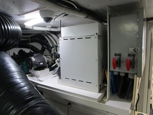 SHORE GIRL 54 AC chillers