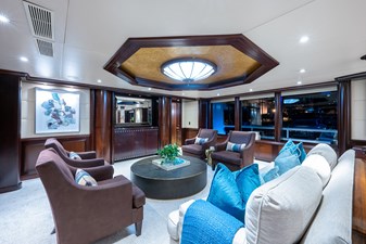 STARSHIP  6 Main Salon