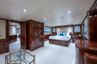STARSHIP  12 Owner's Suite