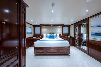 STARSHIP  13 Owner's Suite